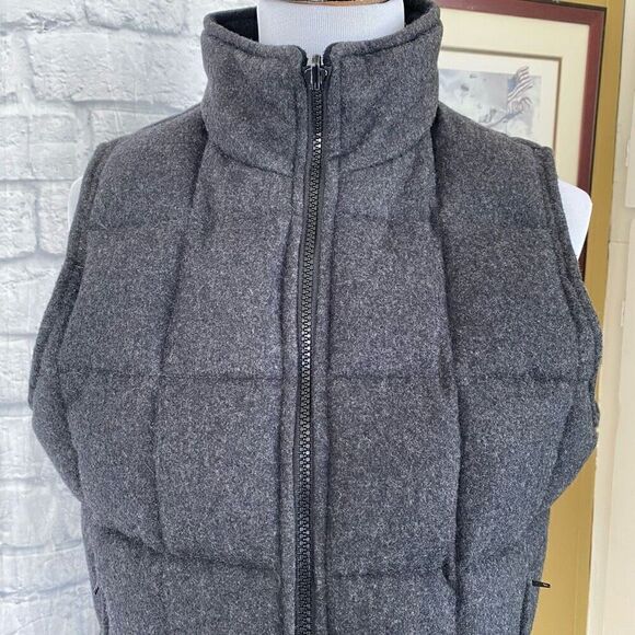 Express women M duck down blend full zip winter vest grey - Picture 2 of 10